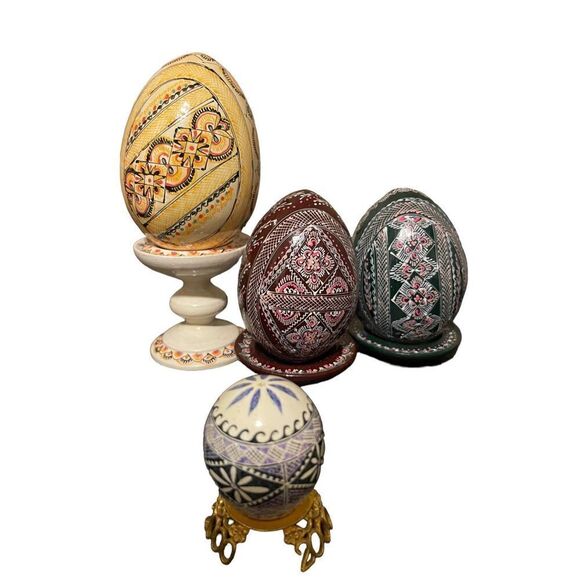 Set Of 4 Wooden Pysanky Collector Egg Colorful Geometric Design With Each Stand - Picture 7 of 15